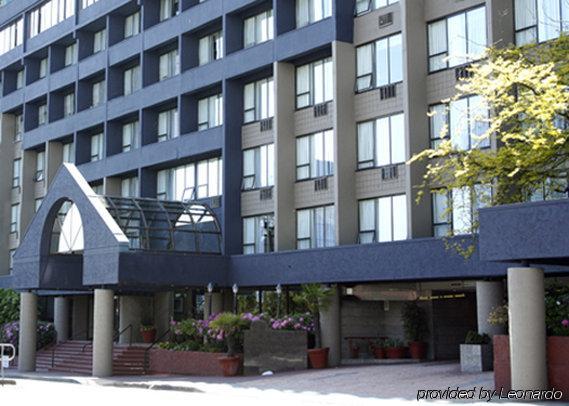 Quality Hotel Downtown-Inn At False Creek Vancouver Bagian luar foto