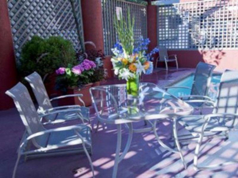 Quality Hotel Downtown-Inn At False Creek Vancouver Bagian luar foto